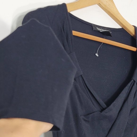 White House Black Market Women's Navy 3/4 Sleeve V-Neck Twisted Front Blouse XS - Picture 3 of 10